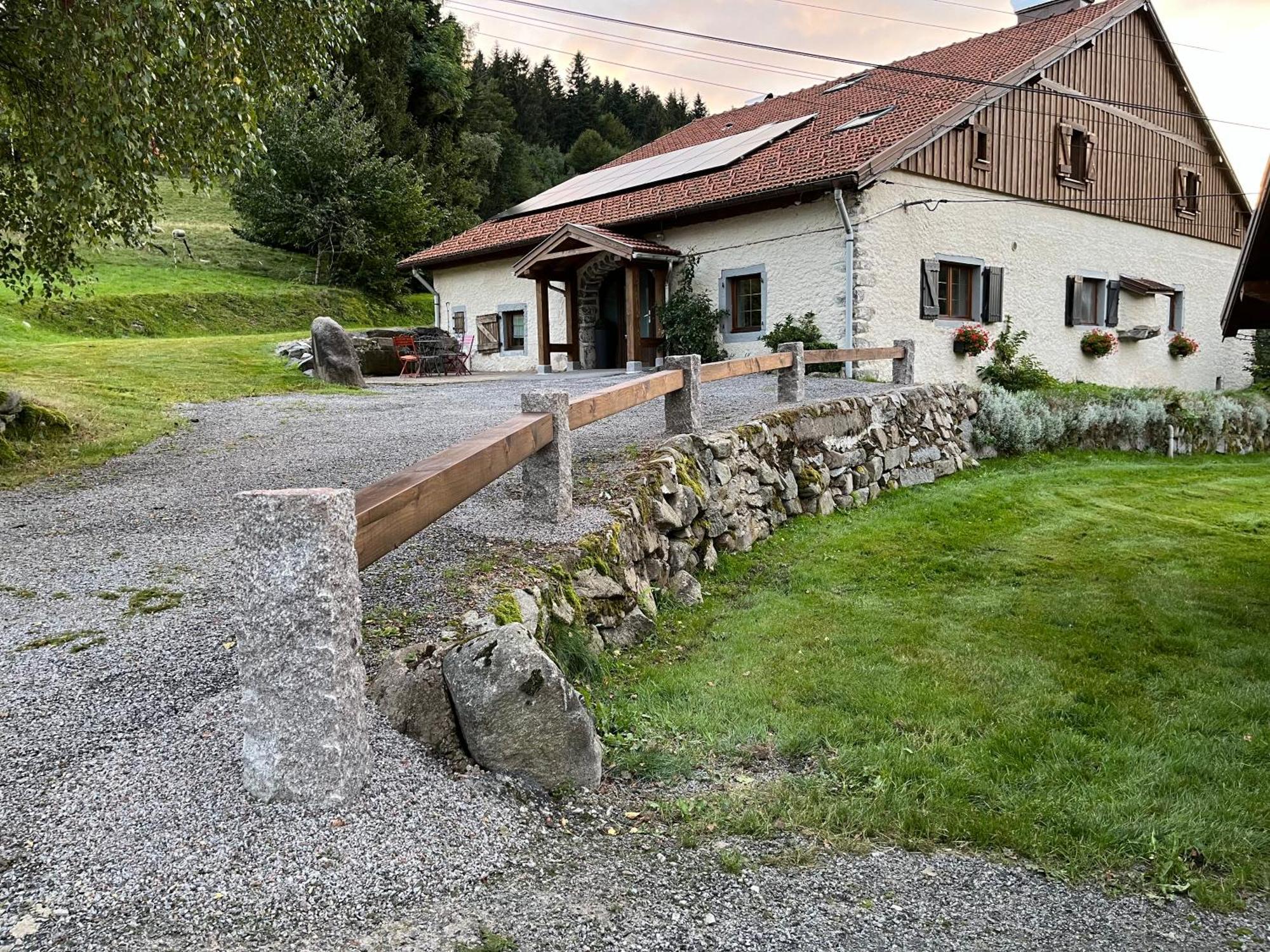 La Ferme Du Douanier & Spa 5 Etoiles All Inclusive ว็องทรง ภายนอก รูปภาพ