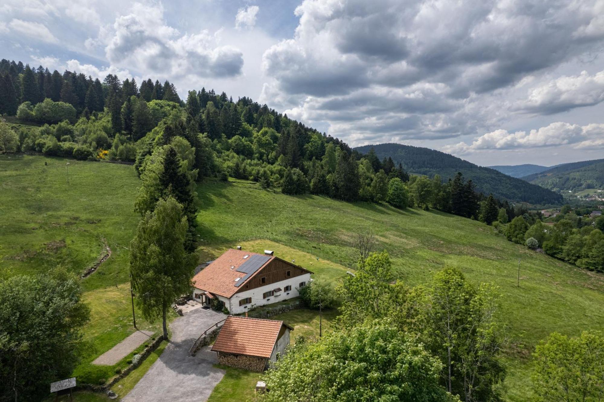 La Ferme Du Douanier & Spa 5 Etoiles All Inclusive ว็องทรง ภายนอก รูปภาพ